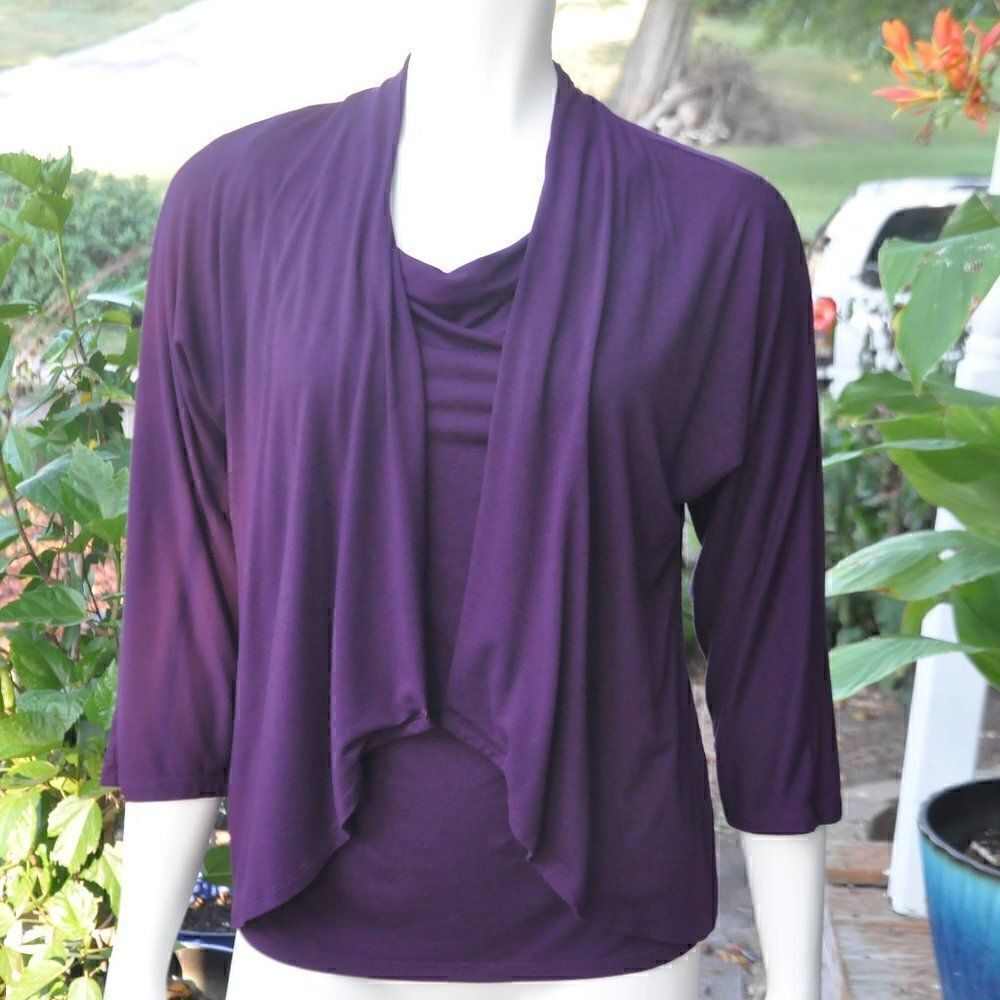 2/$10 Evan-Picone Top with attached waterfall jacket Small BUNDLE ONLY